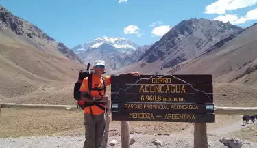 Walter el alvearense ciego que quiere hacer cumbre en el Aconcagua