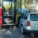 Choque entre mnibus y auto en Godoy Cruz dej heridos