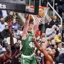 Boston Celtics super a Toronto Raptors
