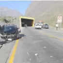 Impactante choque entre camiones, camionetas y un auto en uno de los cobertizos chilenos