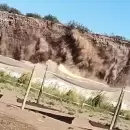 ( Video) Tensión y pánico: Se desprendió parte de la ladera de un cerro en la Playa de Luján