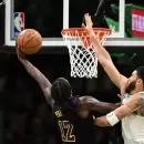 Los Angeles Lakers venció al puntero Boston Celtics 114-105