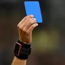 ¿Se viene la tarjeta azul en el fútbol?