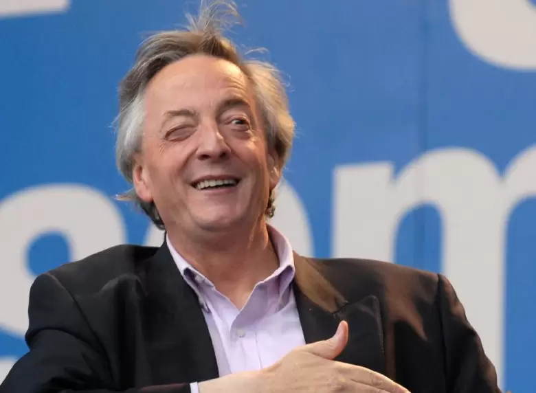 nestor efemerides 25 de febrero