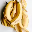 El truco casero para usar banana como fertilizante de las plantas de tu jardn