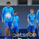 Cu�les son los dos jugadores que busca recuperar Diego Mart�nez para Boca-Nacional de Potos�