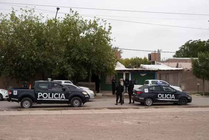 policias