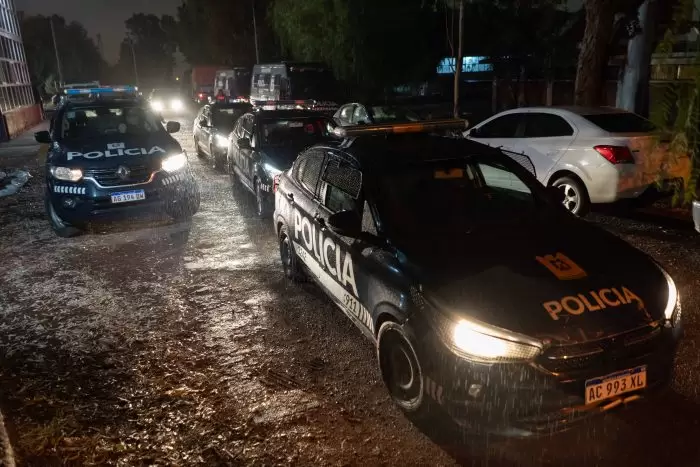 policias