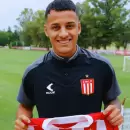 El futbolista de Estudiantes Tiago Palacios choc� alcoholizado contra una estaci�n de servicio