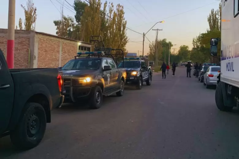 Megaoperativo en Las Heras