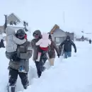 (Fotos y videos) Gendarmera rescat a tres familias atrapadas por el temporal en la alta montaa