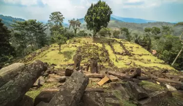 gunung-padang-indonesia-3_acfccdc7_1598690270_231108145018_1280x853