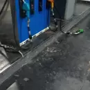 Conductor borracho caus� destrozos en una estaci�n de servicio