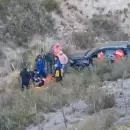 (Video) Un auto cay� al vac�o en la Cuesta de los Terneros, en San Rafael: Un herido