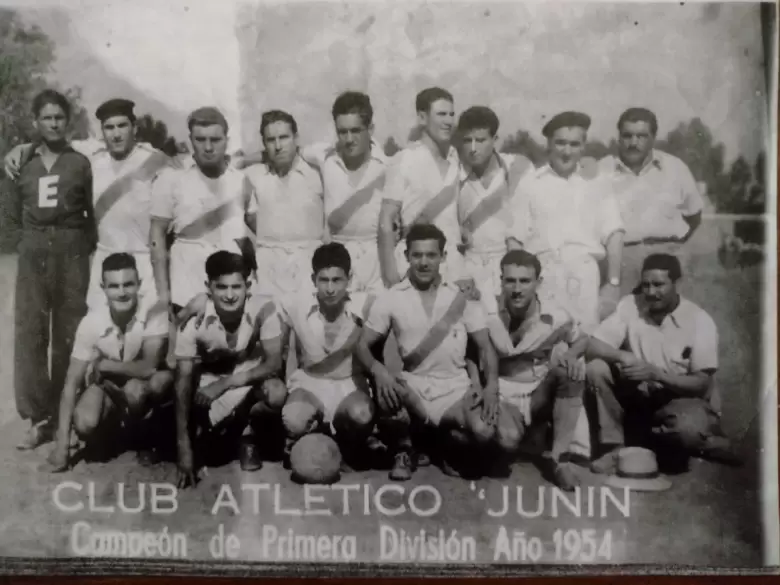 Club atl�tico Jun�n 1954