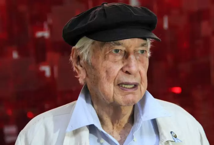 julio-le-parc-700x476
