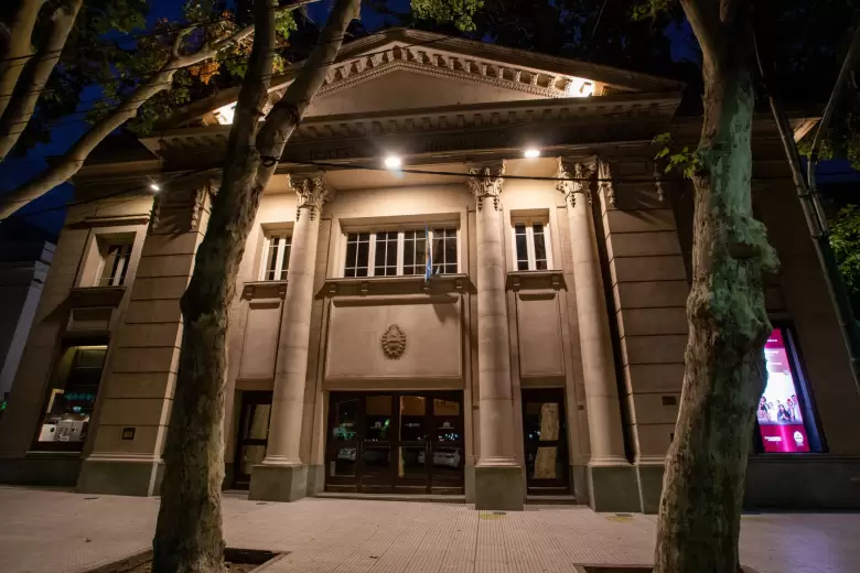 teatro-independencia-frente-1-