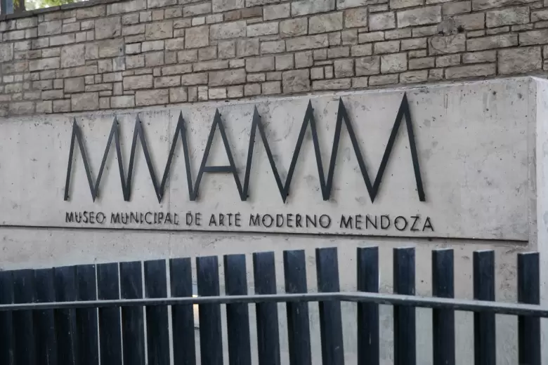 MMAMM