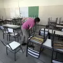 Crecen los despidos y suspensiones de celadores: la disputa sindical