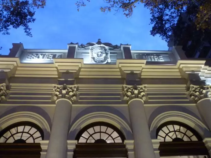 ESCUELA MITRE