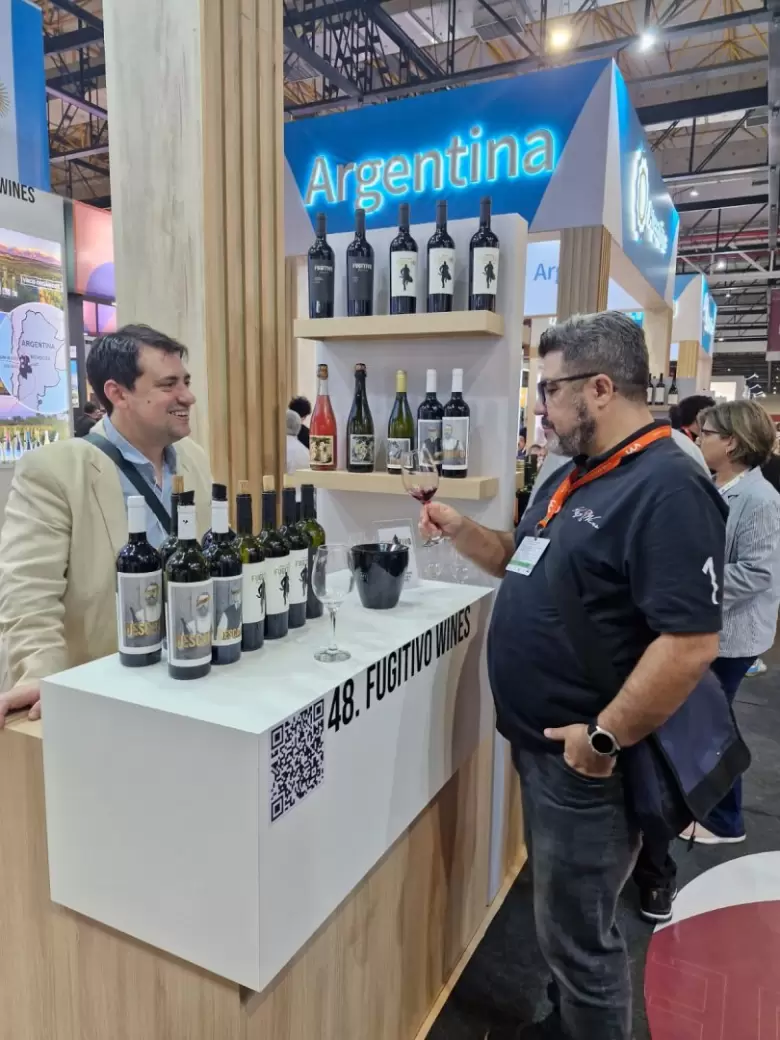 VINO FERIA TURISMO INDUSTRIA