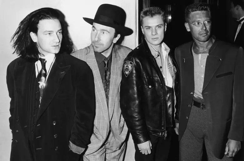U2