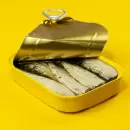 Descubre diferentes mitos de comer comida enlatada