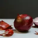 Estos son los incre�bles beneficios de las c�scaras de cebolla para tus plantas