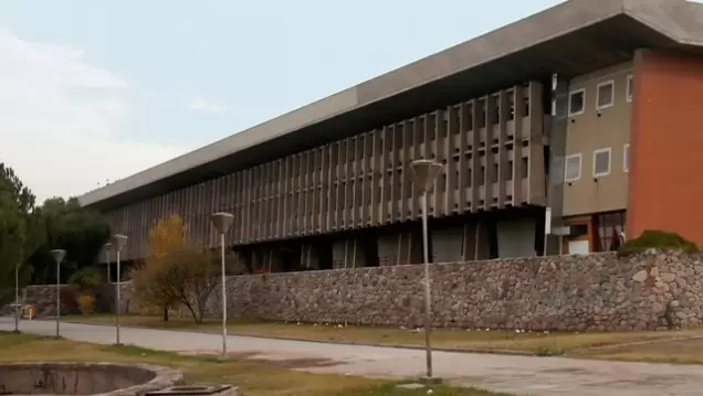 Facultad de Ciencias Políticas y Sociales