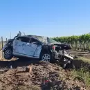 Intent� escapar de una persecuci�n policial pero perdi� el control y volc�