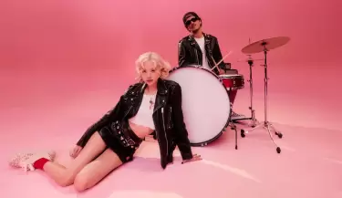 Ros� hace historia en Billboard con "APT." junto a Bruno Mars