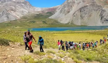 trekking