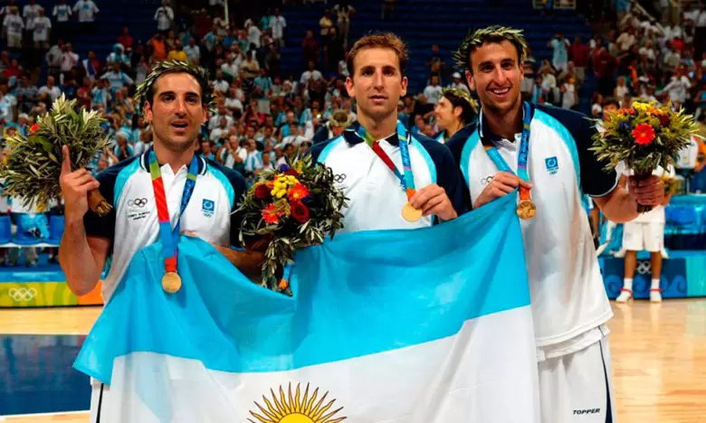 manu-atenas-2004