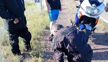El motociclista de 66 a�os se encuentra internado.