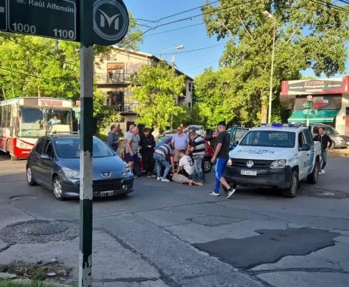 El actor Huevo M�ller fue v�ctima del robo de su moto en Padua, Merlo.