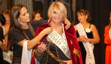 vendimia reina personas mayores