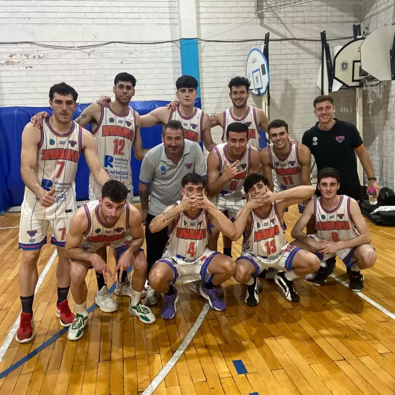 RIVADAVIA B�SQUET