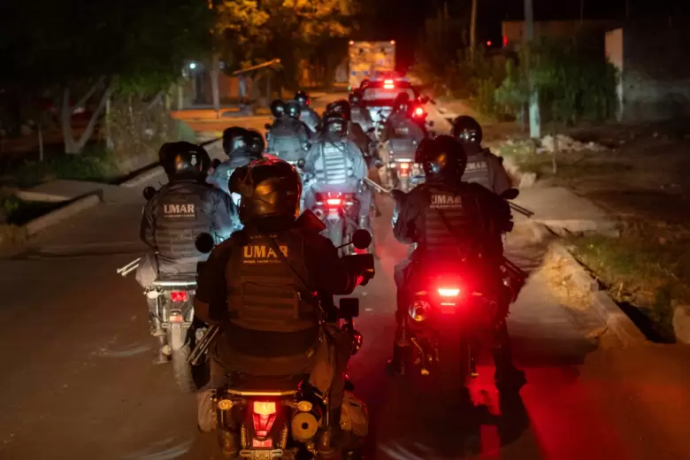 policia patrullaje