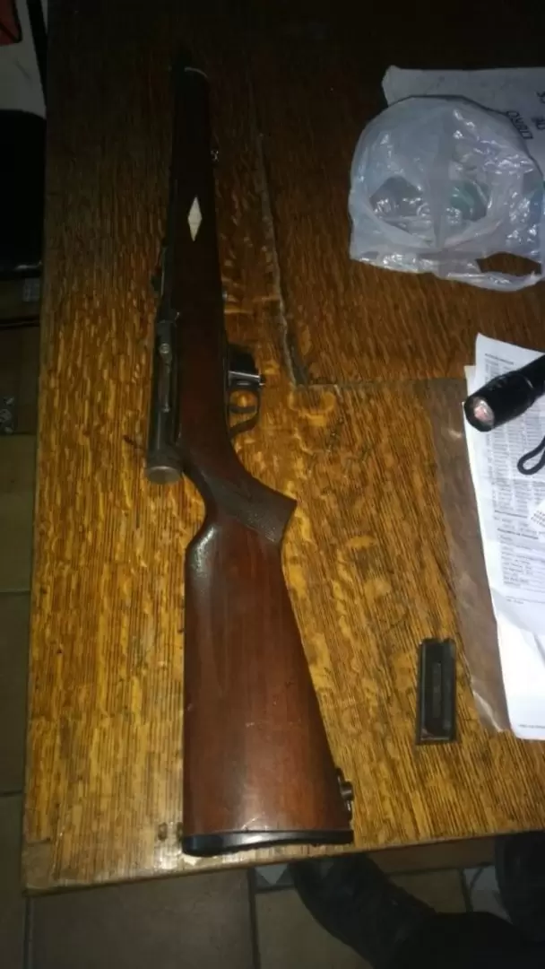 rifle-700x1244