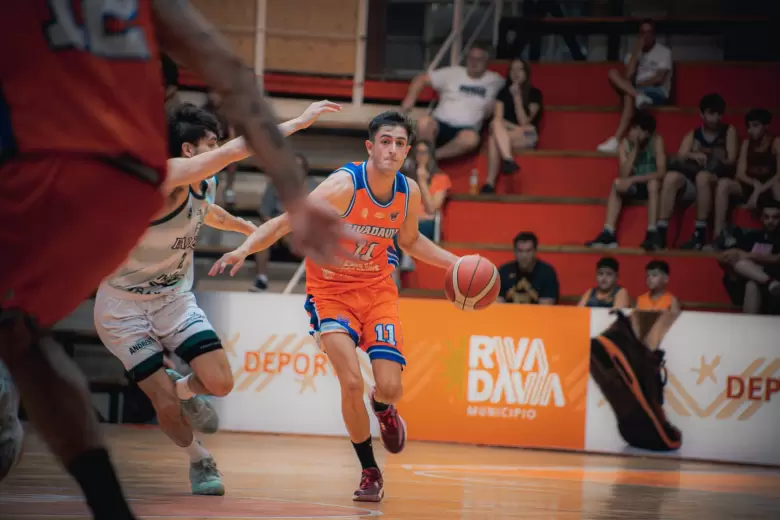 RIVADAVIA B�SQUET