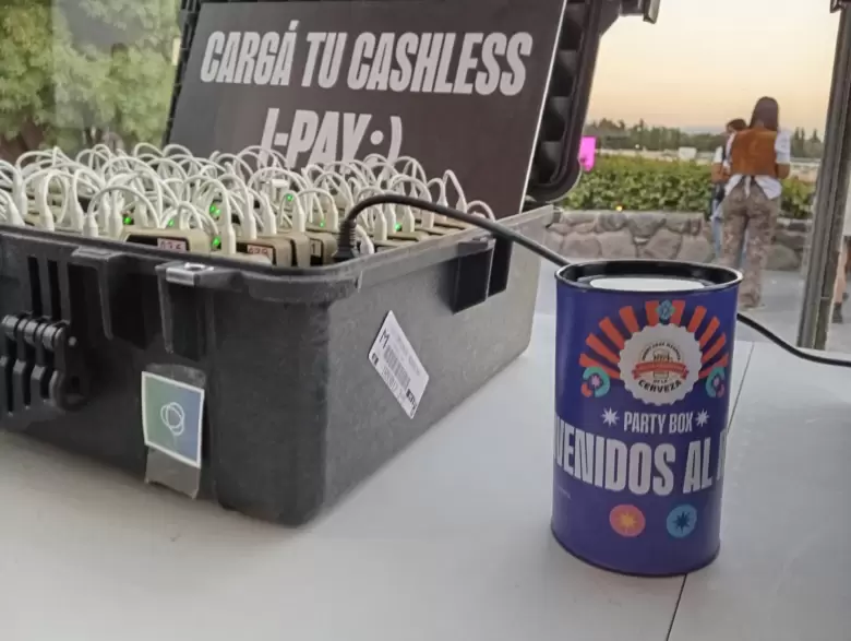 Se present� todo el merchandising de la Fiesta Provincial de la Cerveza