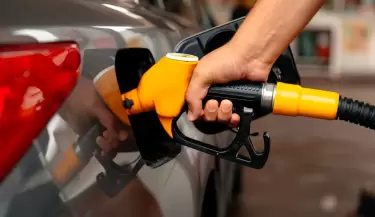 cargar nafta