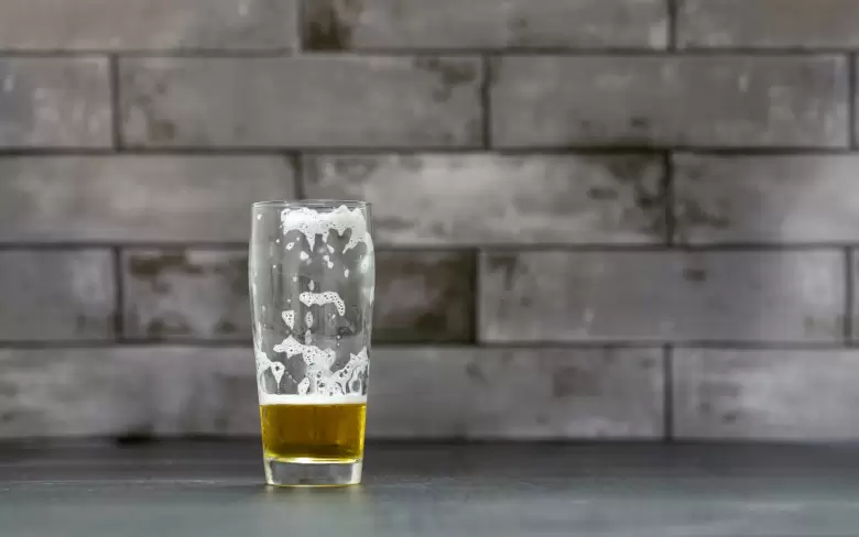 vAso casi vacio