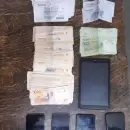 Santa Rosa: Secuestraron coca�na, dinero en efectivo y celulares que dos mujeres llevaban a Bariloche