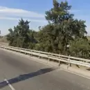 Tr�gico accidente: Un motociclista muri� tras perder el control y caer desde un puente
