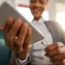 Qu� conectar primero: el enchufe o el cable al celular. La clave para cargarlo de forma segura