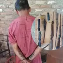 Operativo en La Favorita: Secuestraron un arsenal de armas y hay dos hombres detenidos
