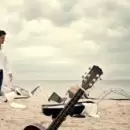No me compares: el amor propio y la individualidad de Alejandro Sanz