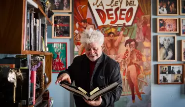 Pedro Almod�var y el libro que marc� su infancia: El lobo estepario