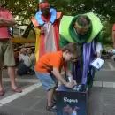 Reyes Magos: canje� un juguete o ropa usada por un voucher de descuento